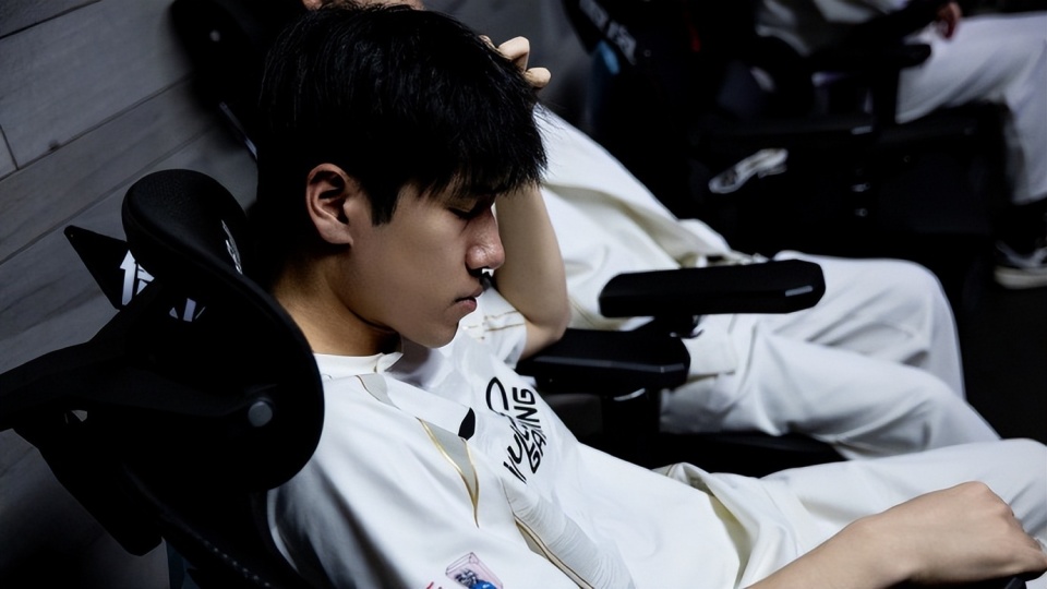 MOUZ